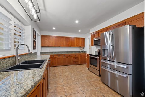 Tiny photo for 5766 S BEAUMONT DR, Holladay, UT 84121 (MLS # 2118525)