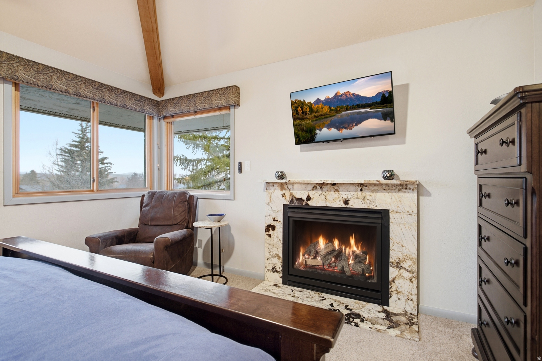 SNOW FLOWER - Residential