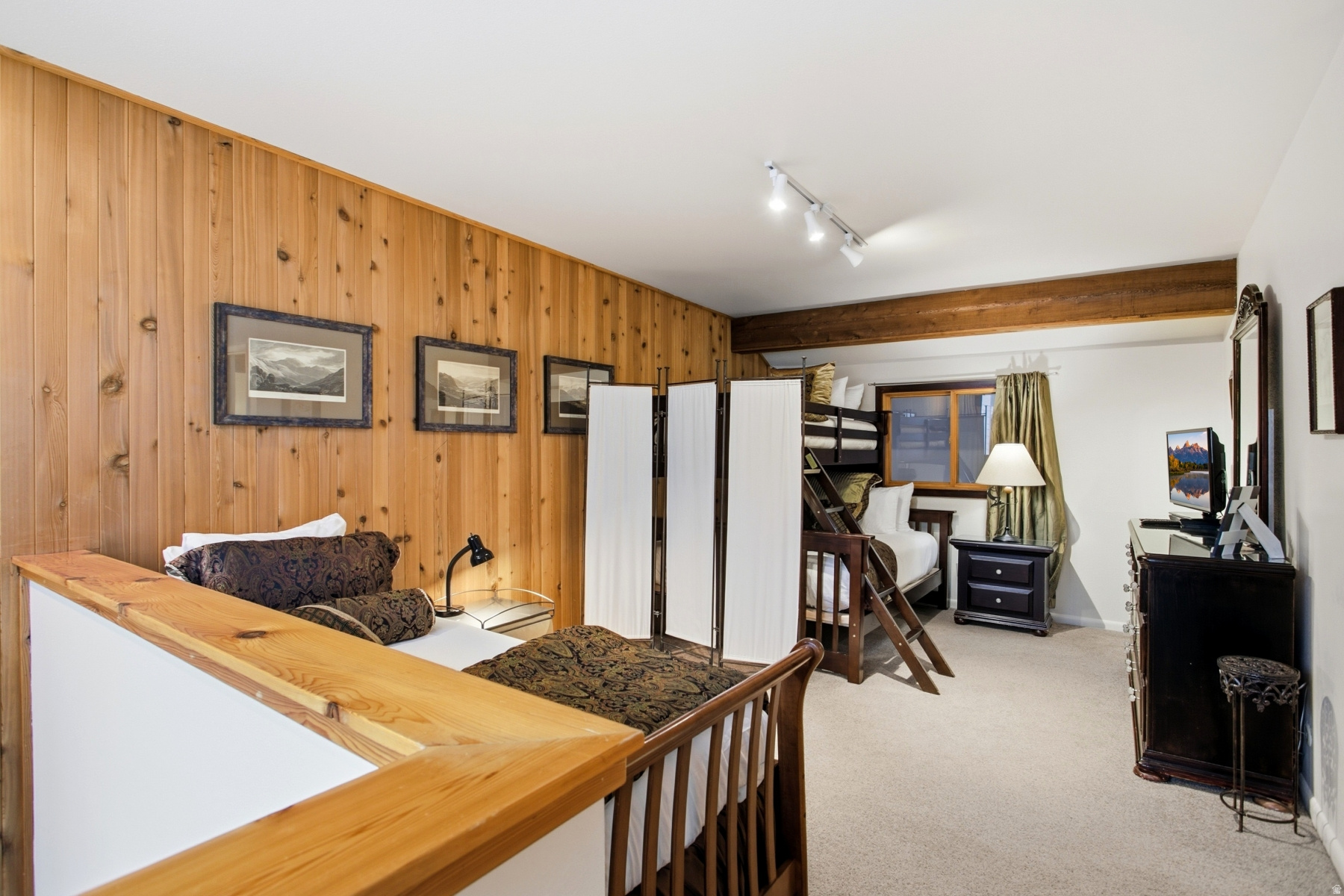 SNOW FLOWER - Residential