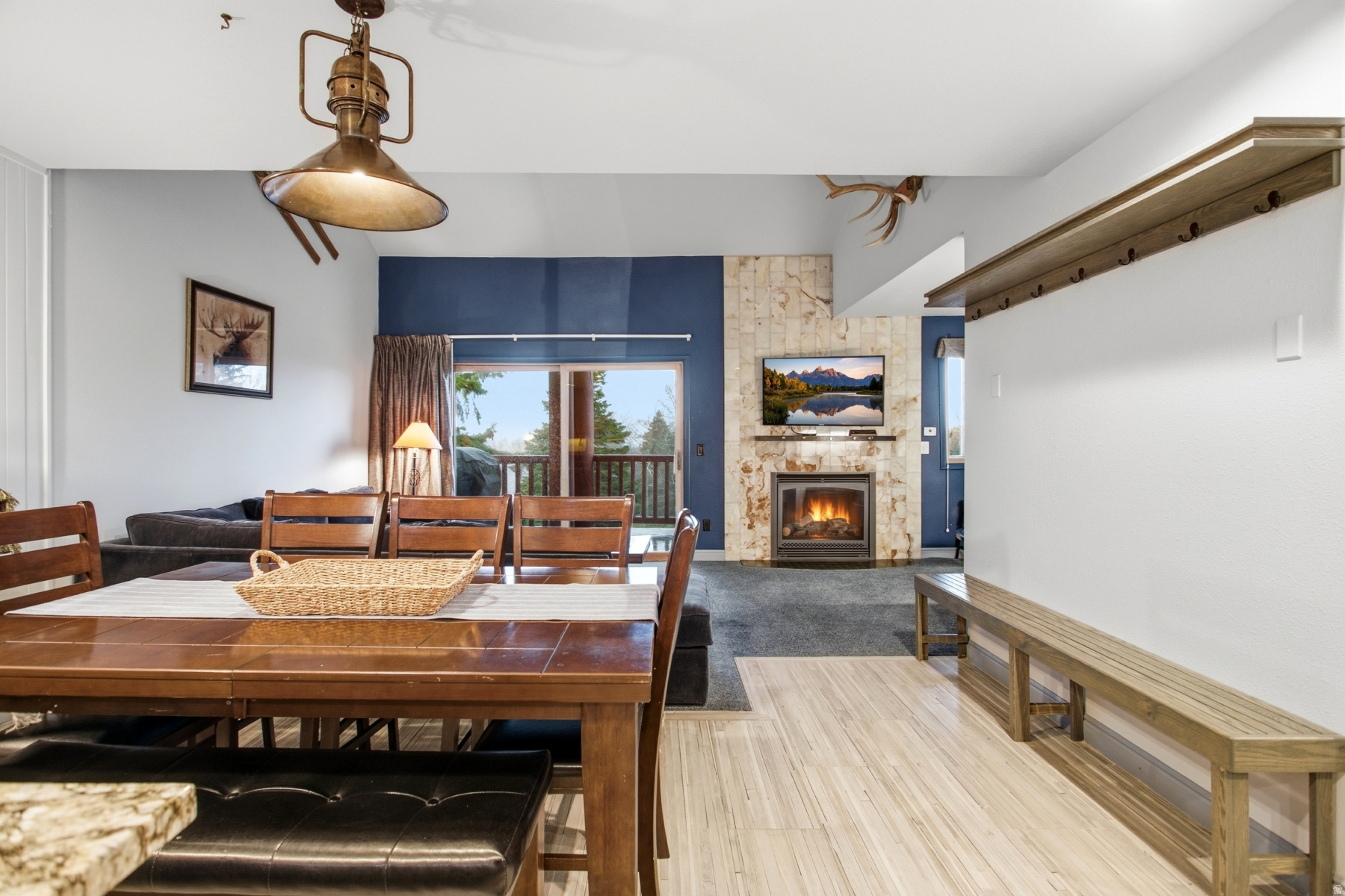 SNOW FLOWER - Residential