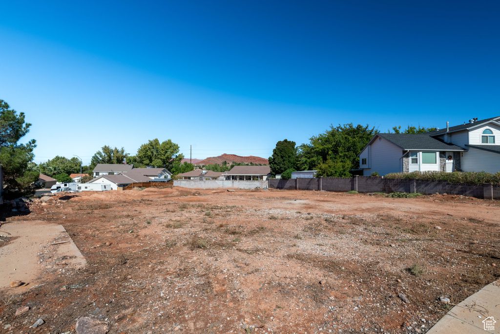 Photo of 1312 SOUTHWIND DR #37, Saint George, UT 84770 (MLS # 2119441)