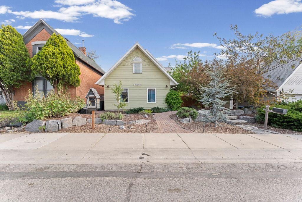 Photo of 353 W REED AVE, Salt Lake City, UT 84103 (MLS # 2154063)