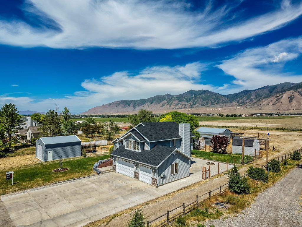Photo of 3732 N CAMPBELL RD, Erda, UT 84074 (MLS # 2162902)