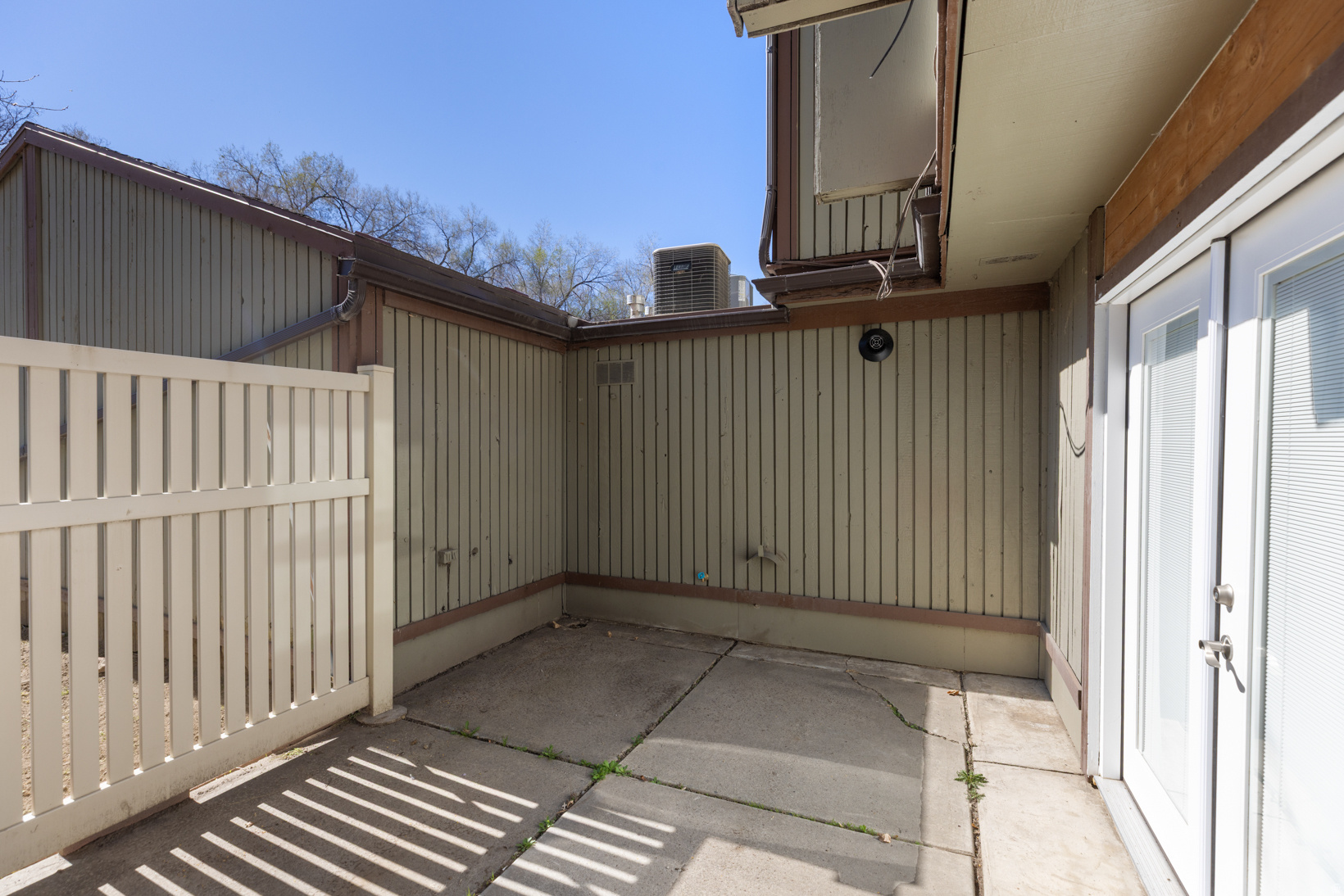 WILLOWS CONDM - Residential