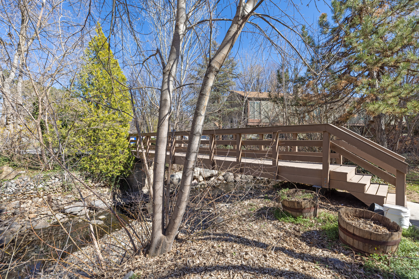 WILLOWS CONDM - Residential