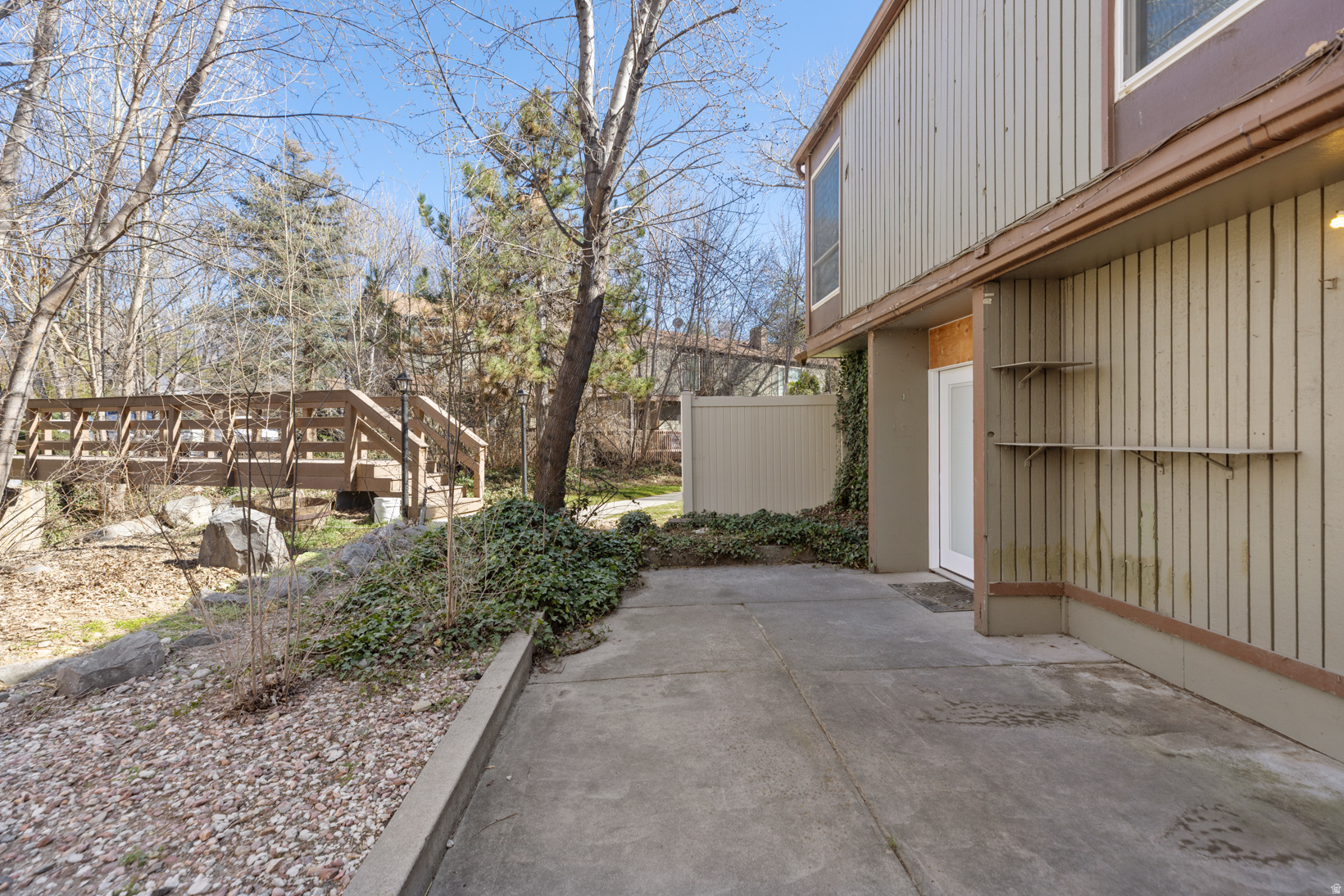 WILLOWS CONDM - Residential