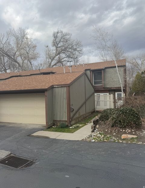Photo of 5489 S WILLOW LN, Murray, UT 84107 (MLS # 2139924)