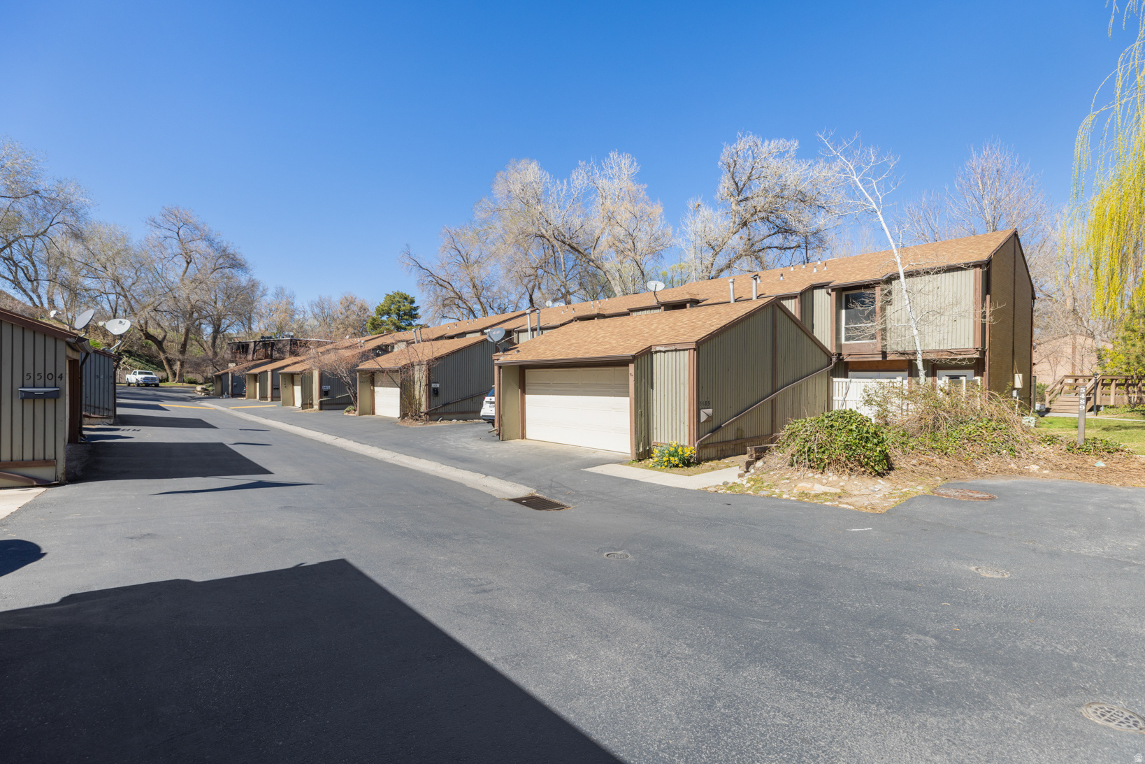 WILLOWS CONDM - Residential