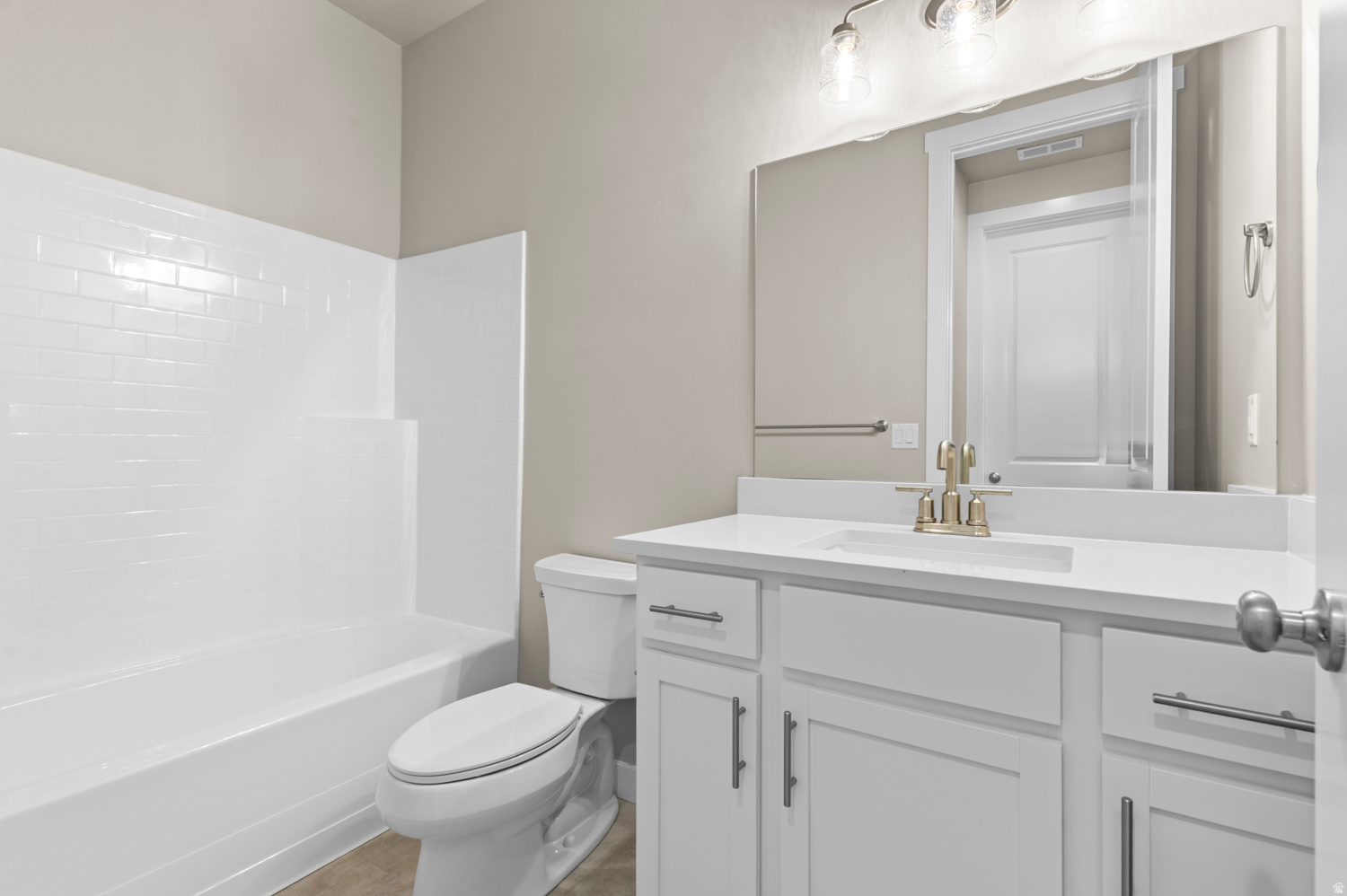 OVERLAND COLLECTION V2 264 - Residential