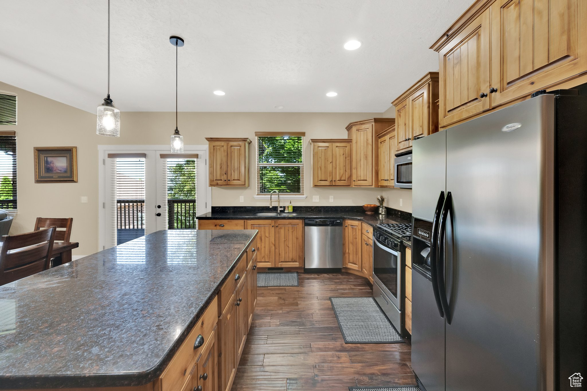 MOUNT LOAFER VIEW - Residential