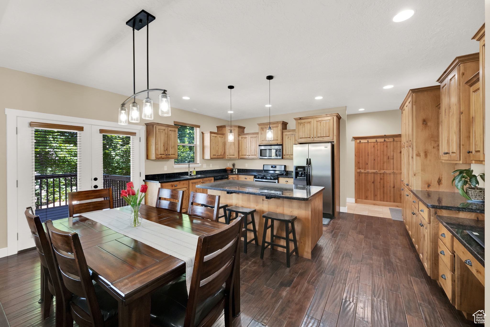 MOUNT LOAFER VIEW - Residential