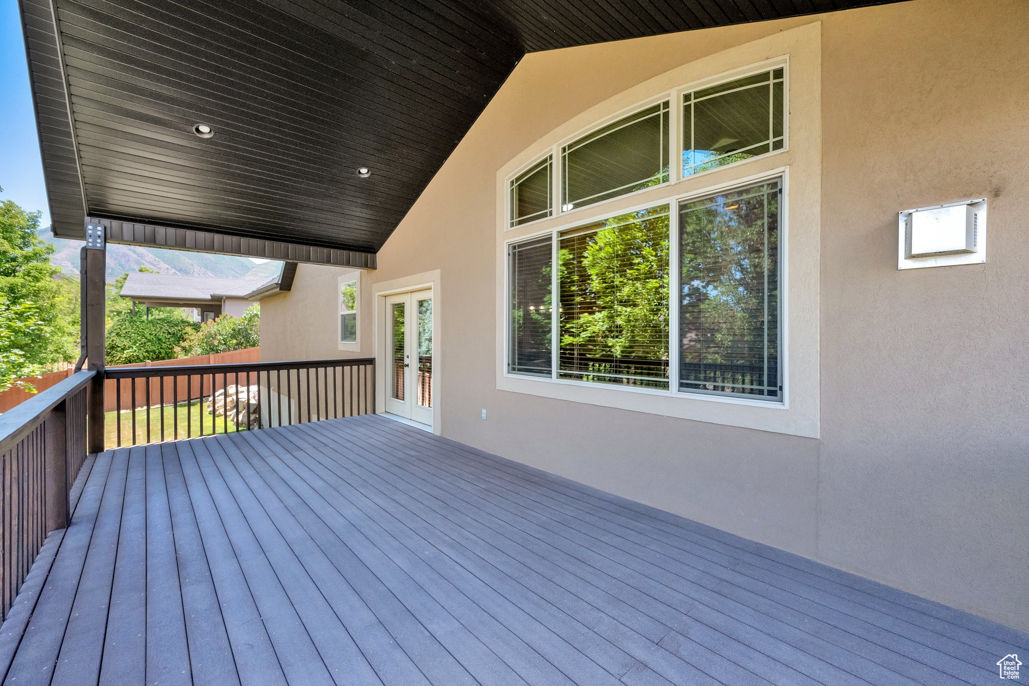MOUNT LOAFER VIEW - Residential