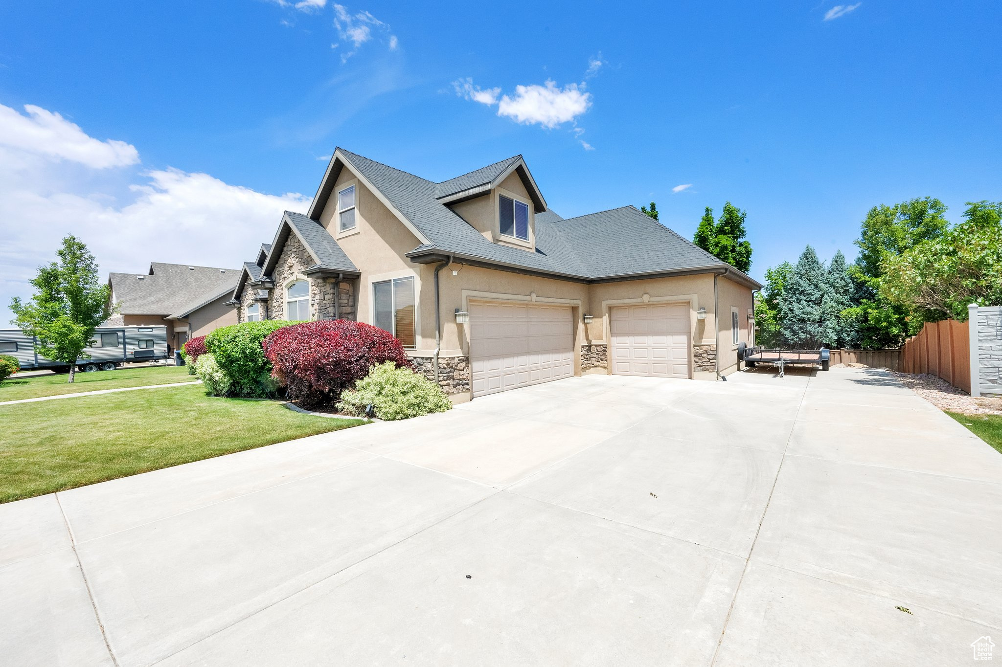MOUNT LOAFER VIEW - Residential