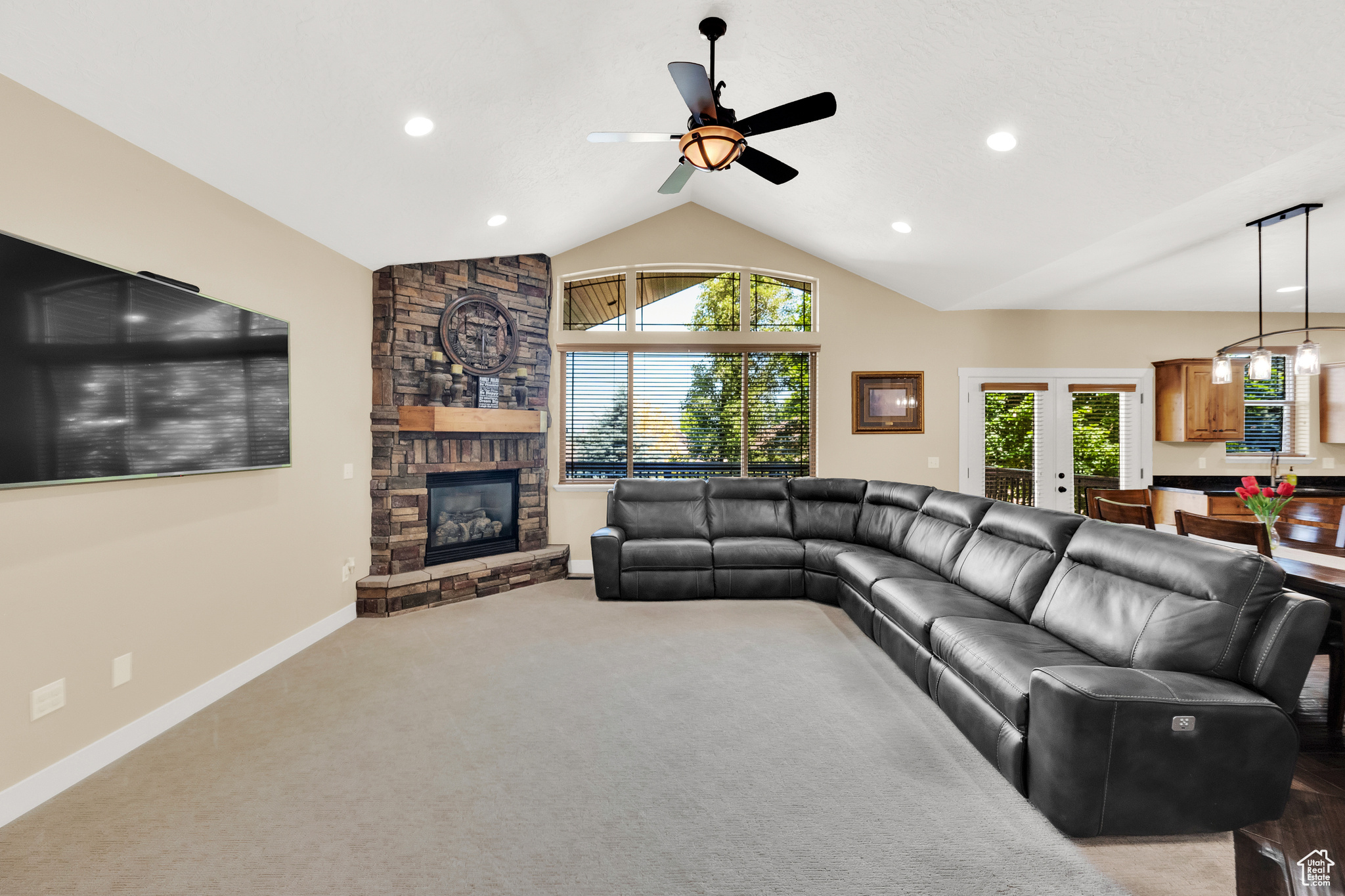 MOUNT LOAFER VIEW - Residential