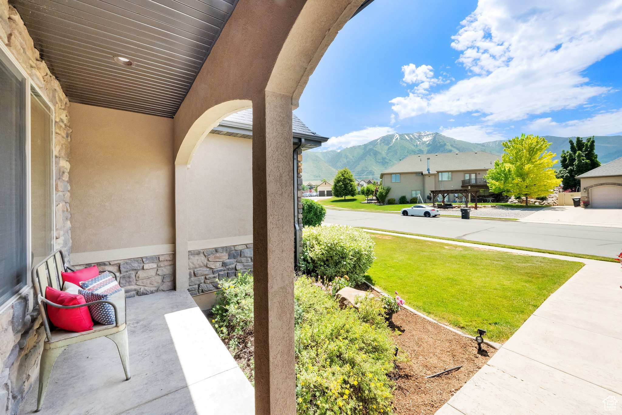 MOUNT LOAFER VIEW - Residential