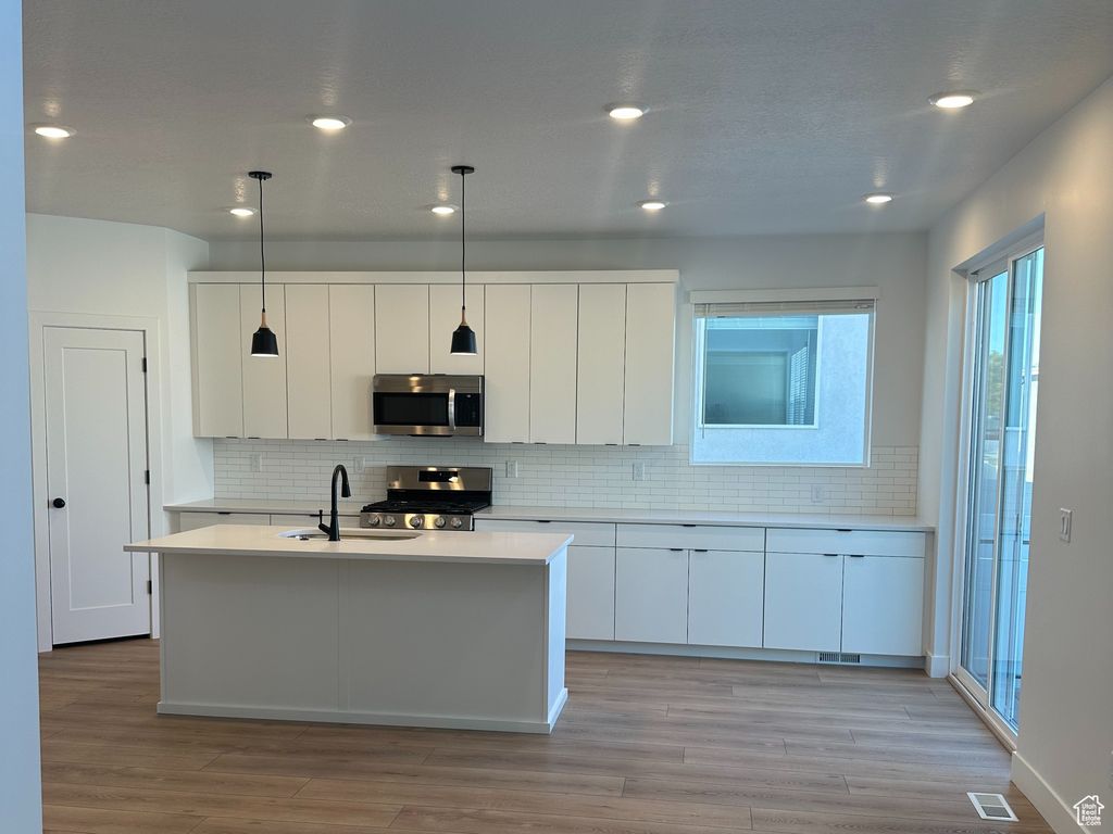 Photo of 289 E VAUGHN LN #14, Midvale, UT 84047 (MLS # 2116382)