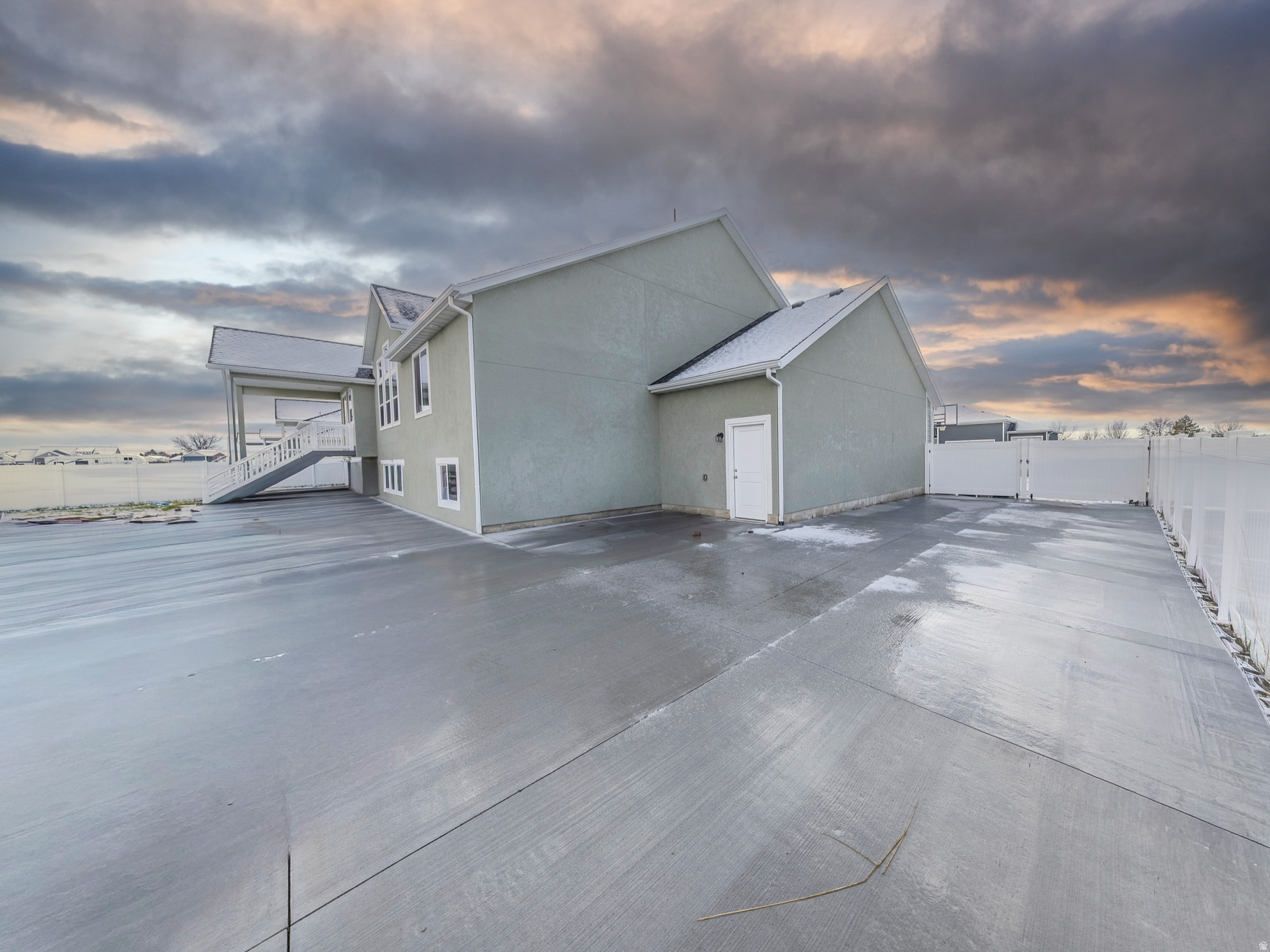 SILVER SADDLE - Residential