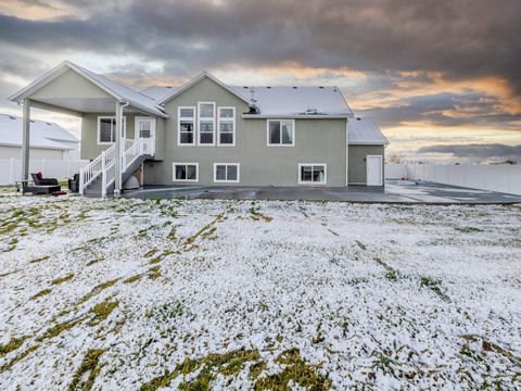 Tiny photo for 3632 S 5400 W, Hooper, UT 84315 (MLS # 2124965)