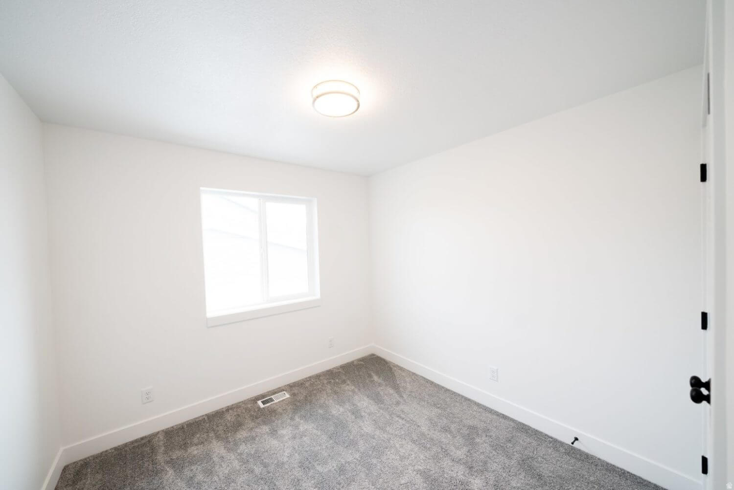 SMILING H - Residential