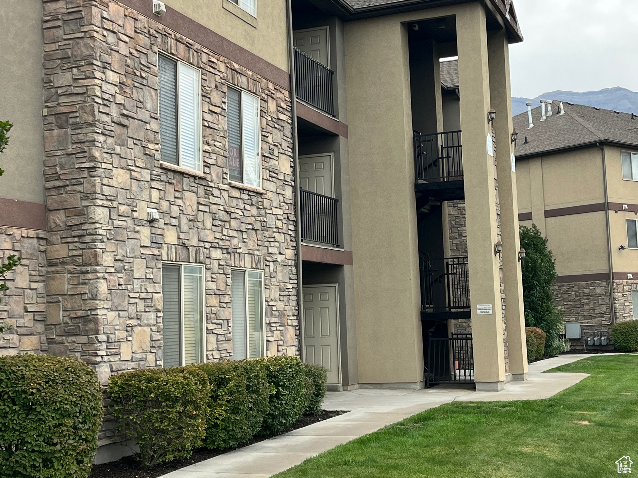 Fantastic Middle level condo in Pleasant Grove!!! This unit has 1,264 sqft, 3 bedrooms with 2 full baths. Very spacious living room with 2 ceiling fans, dining and kitchen. Master bedroom has a ceiling fan, walk in closet, and a full bathroom attached. The 2 other bedrooms are on the other side of the floorpan and they share a nice full bathroom. Laundry is large and has additional storage. Unit has an outdoor storage on the patio. Community comes with playgrounds, pool, jacuzzi and club house.