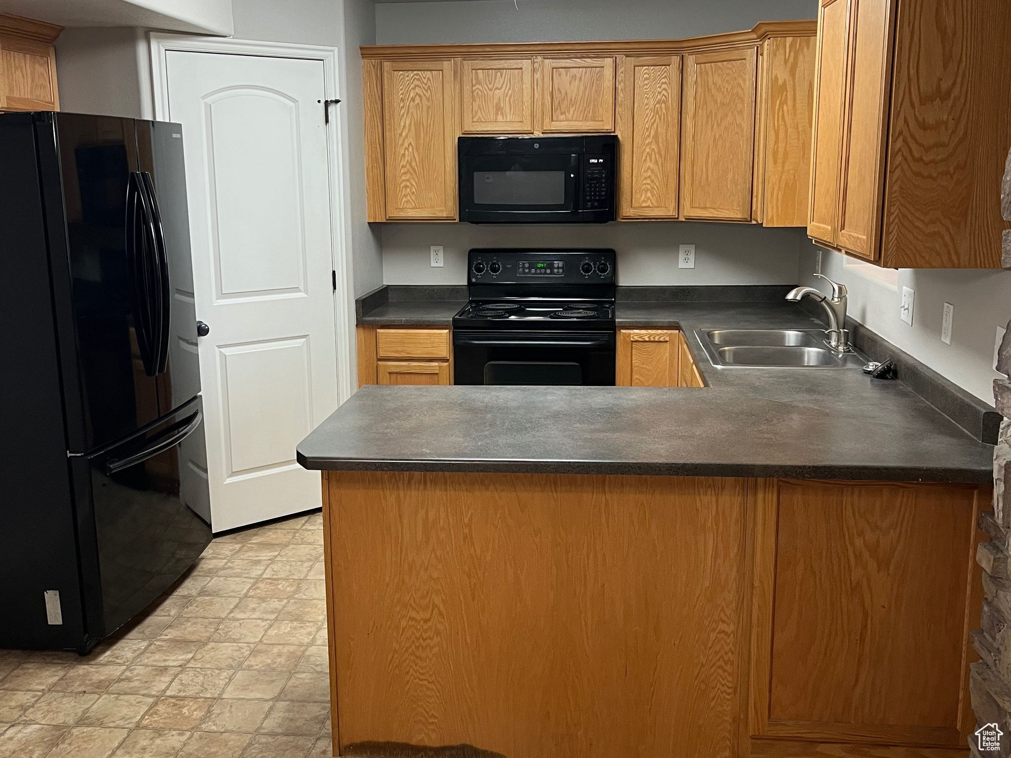 GATEWAY VILLAGE - Residential