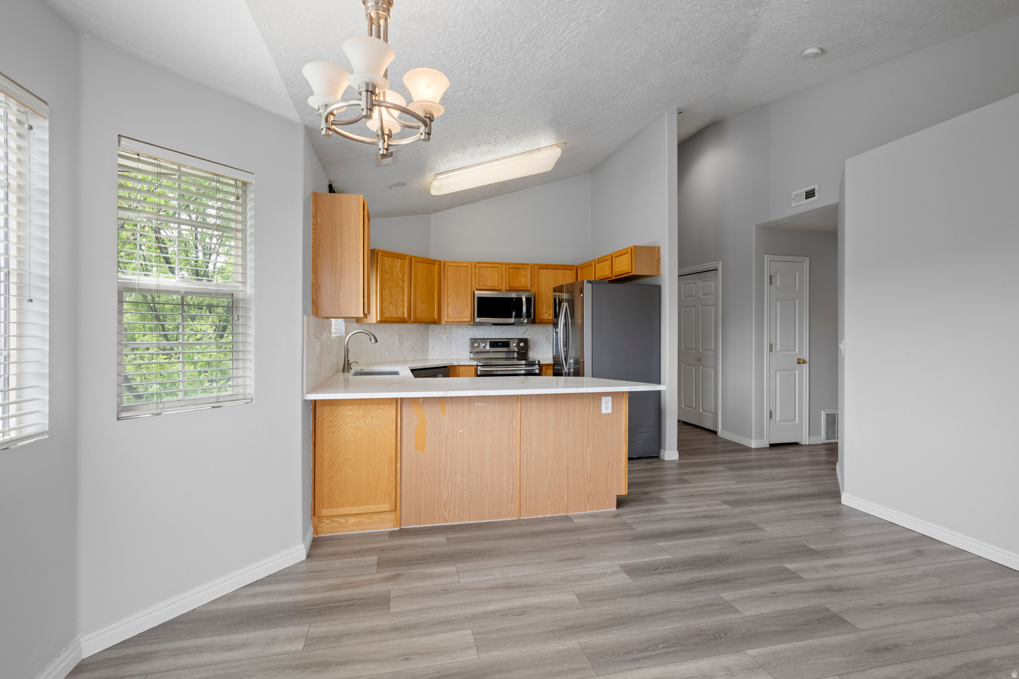 VINTAGE ON THE BLUFF - Residential