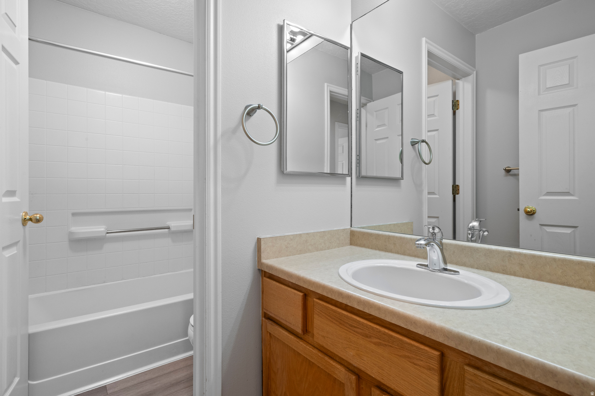 VINTAGE ON THE BLUFF - Residential