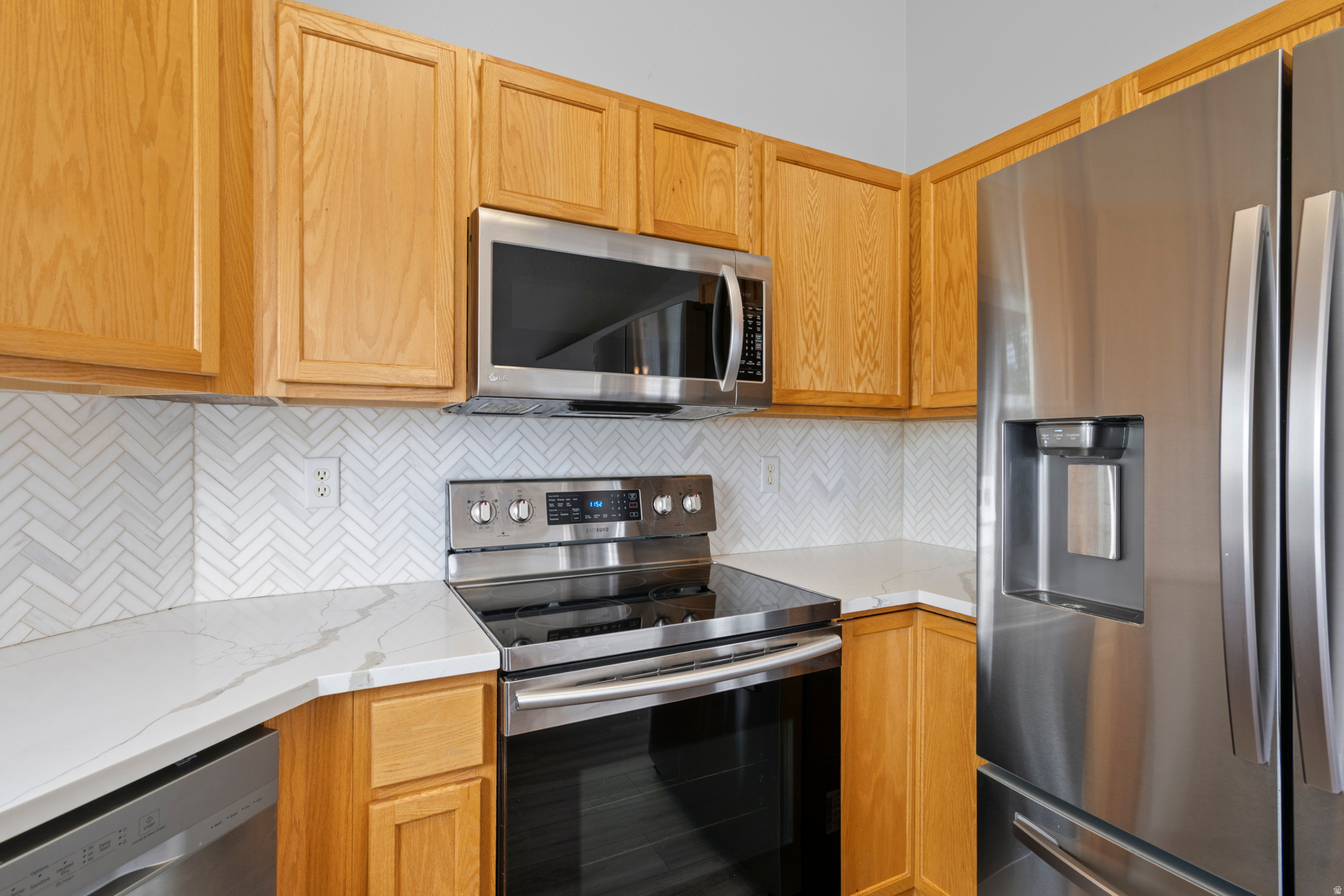 VINTAGE ON THE BLUFF - Residential