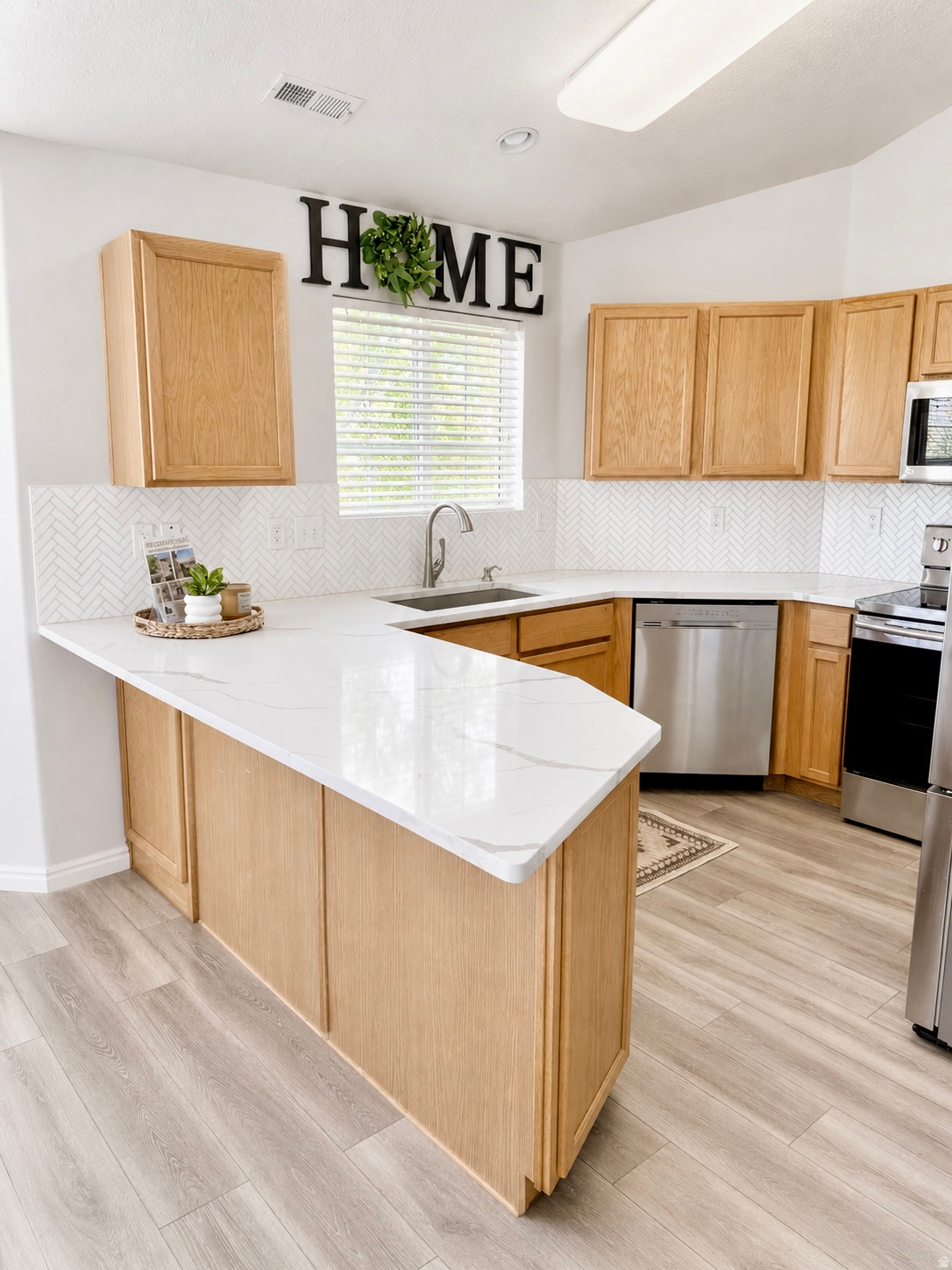 VINTAGE ON THE BLUFF - Residential