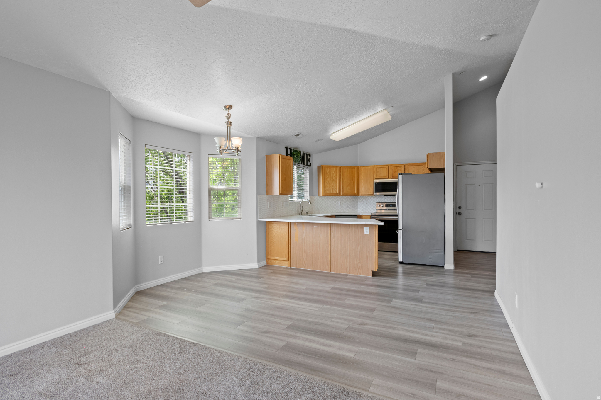 VINTAGE ON THE BLUFF - Residential