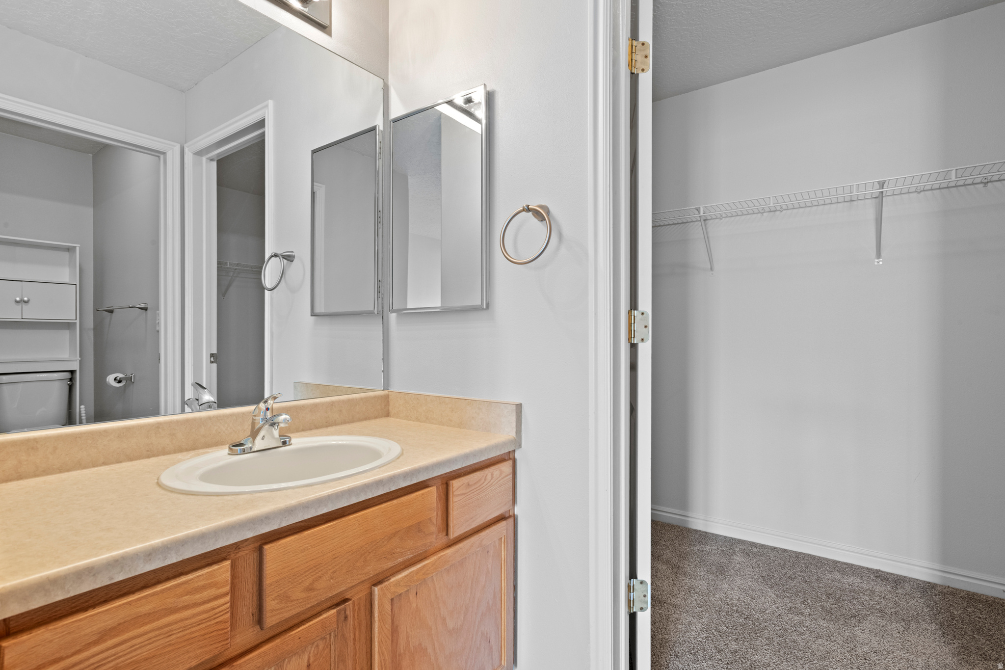 VINTAGE ON THE BLUFF - Residential