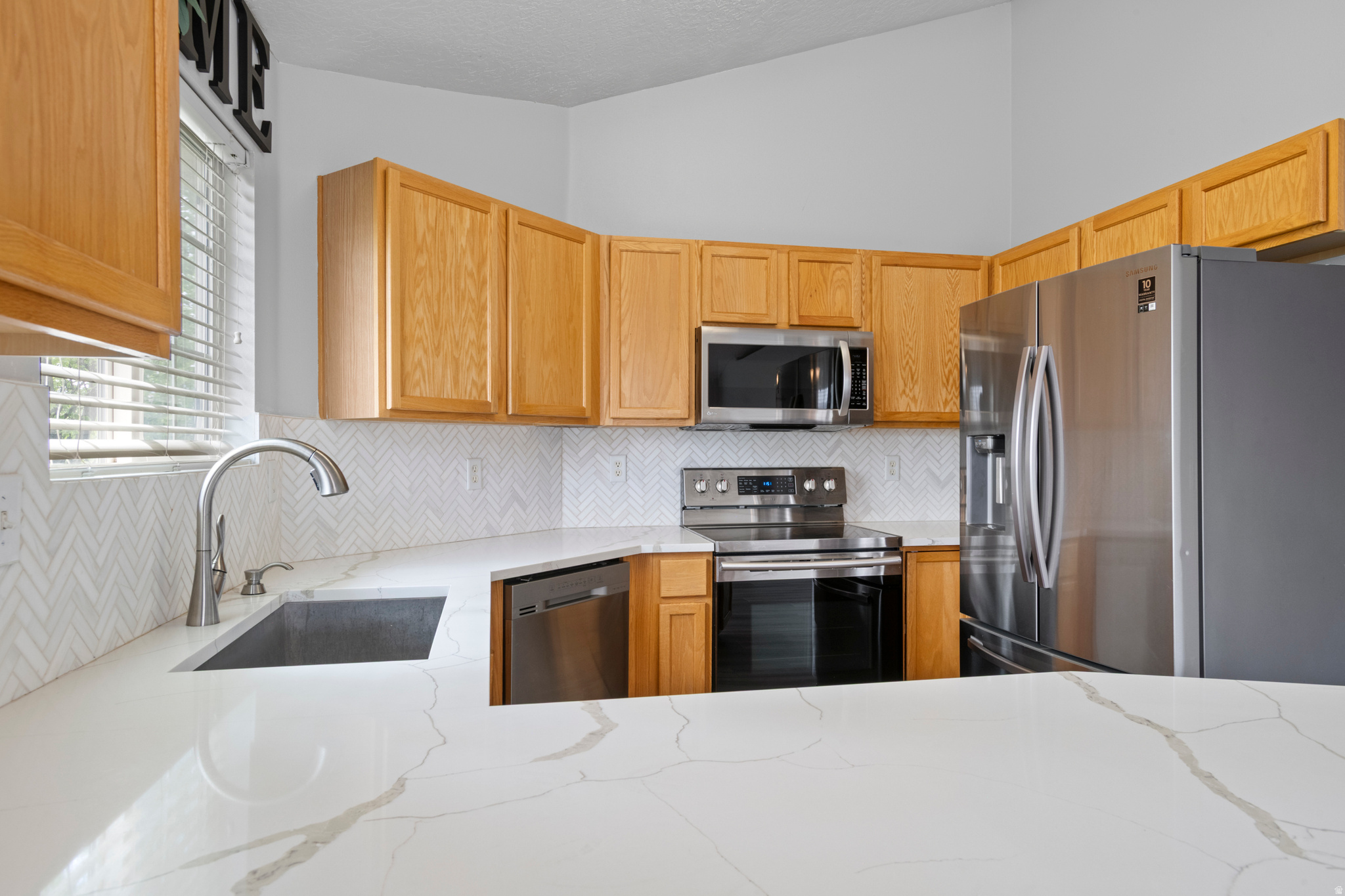 VINTAGE ON THE BLUFF - Residential