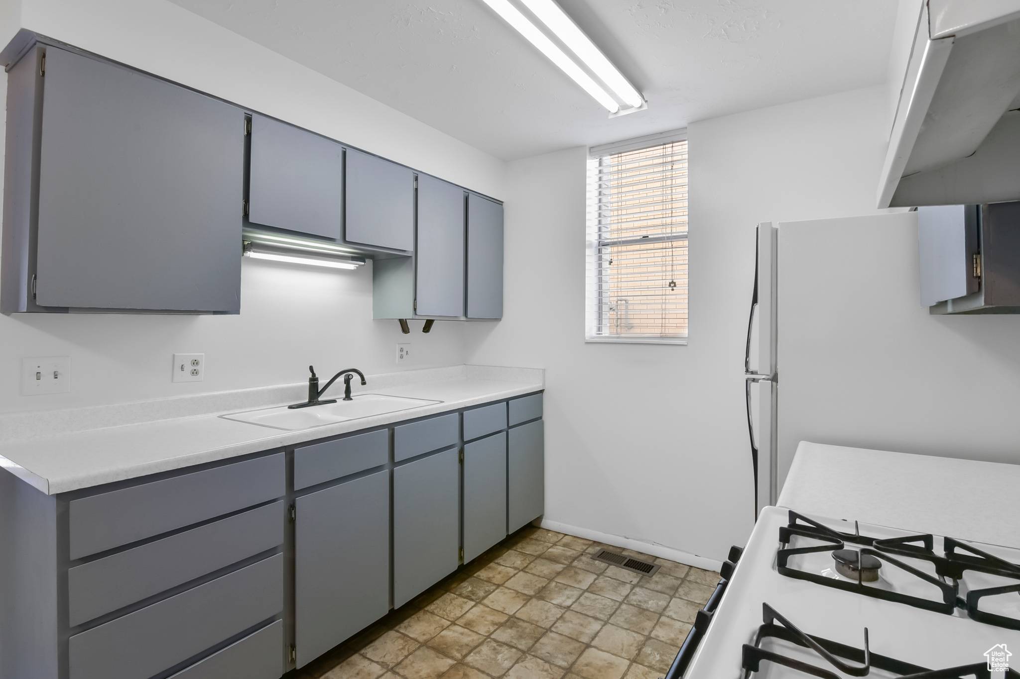 1125 N 200 #27, Bountiful, Utah image 6