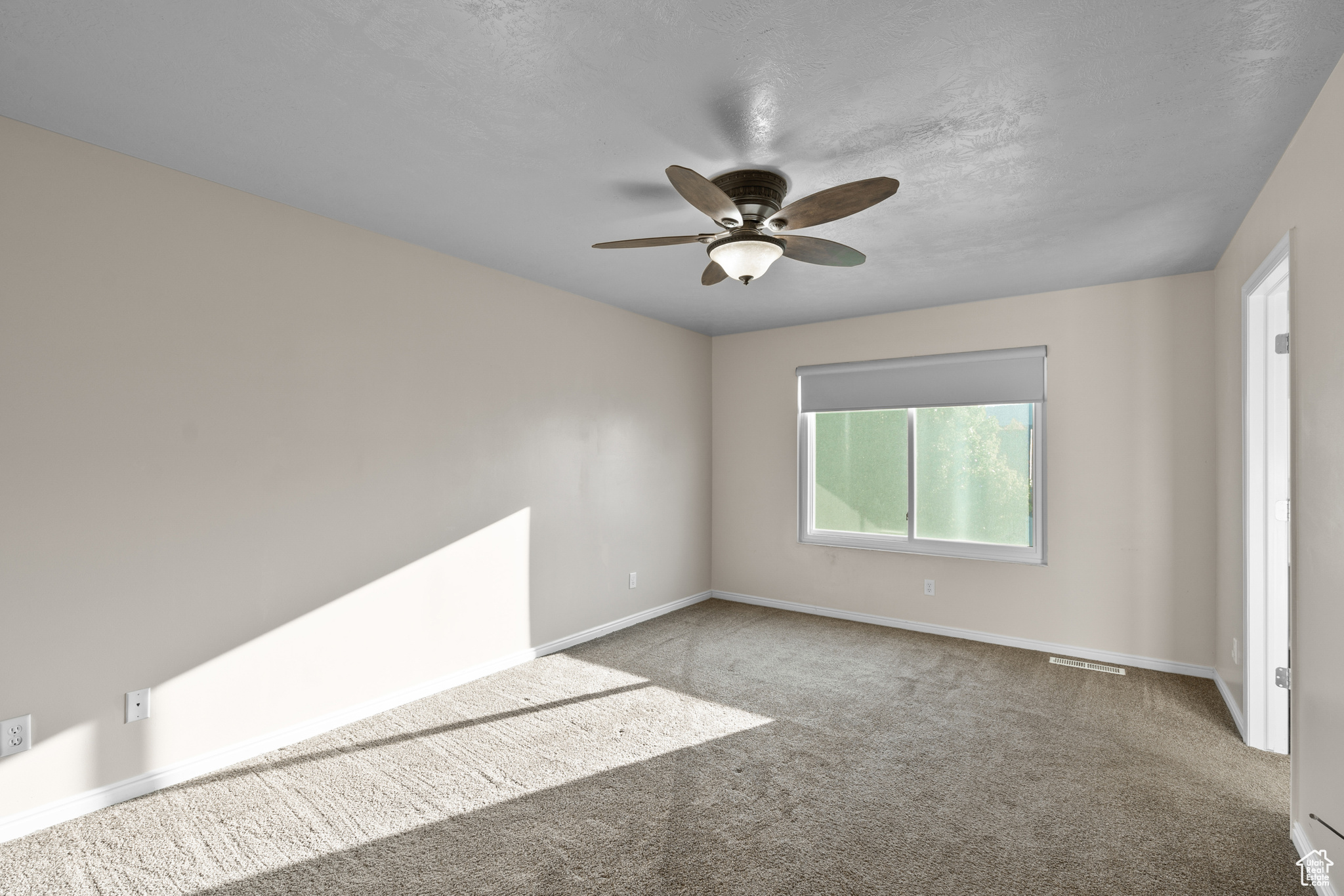 SILVER LAKE - Residential