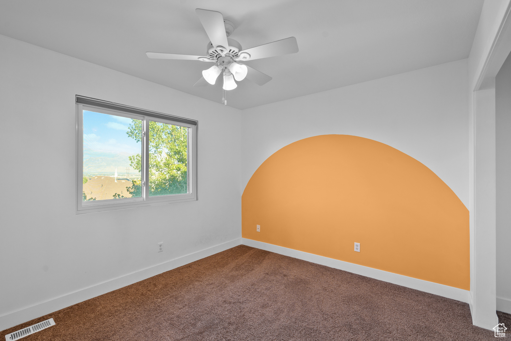 SILVER LAKE - Residential