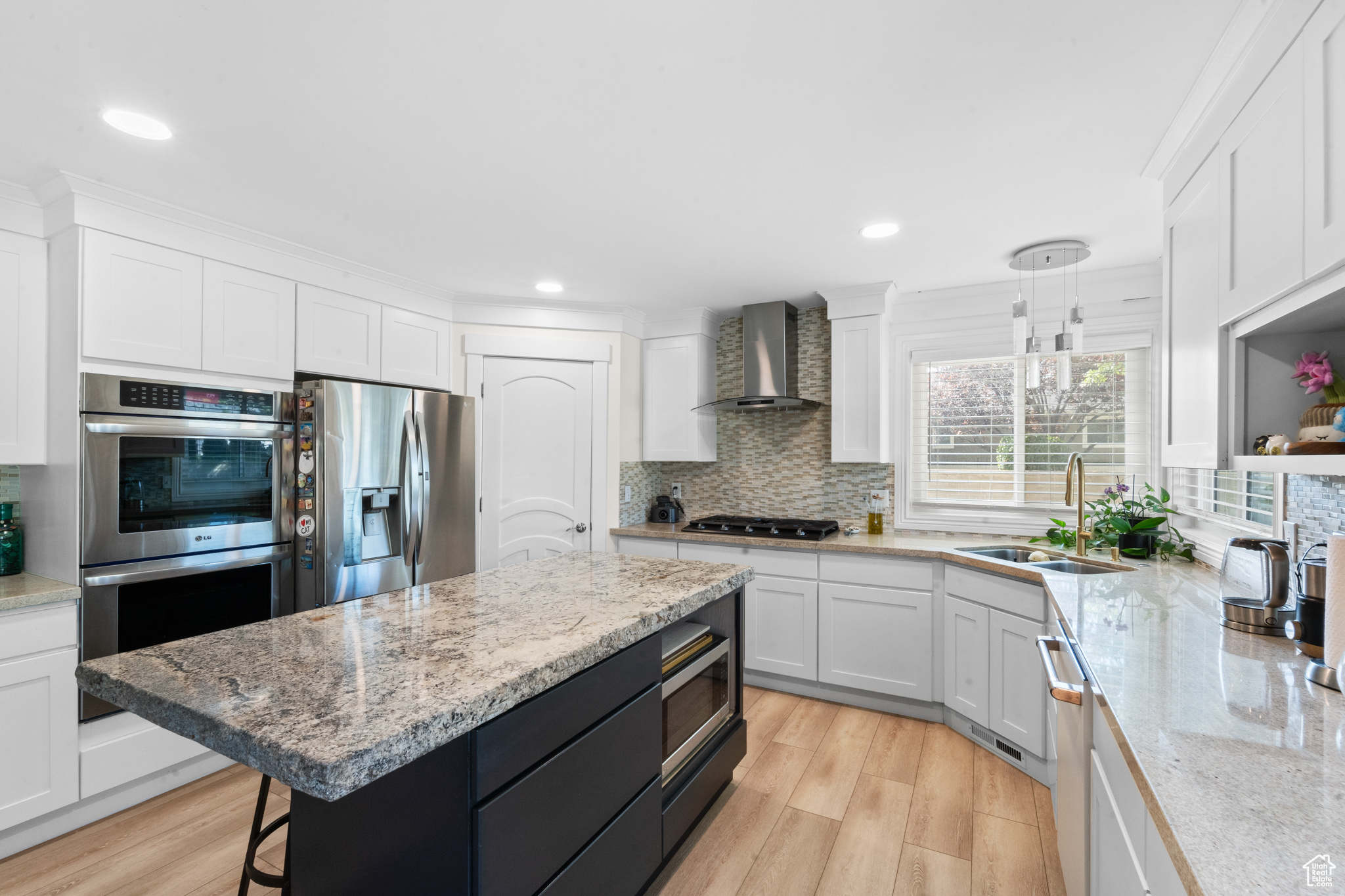VISTA VIEW - Residential