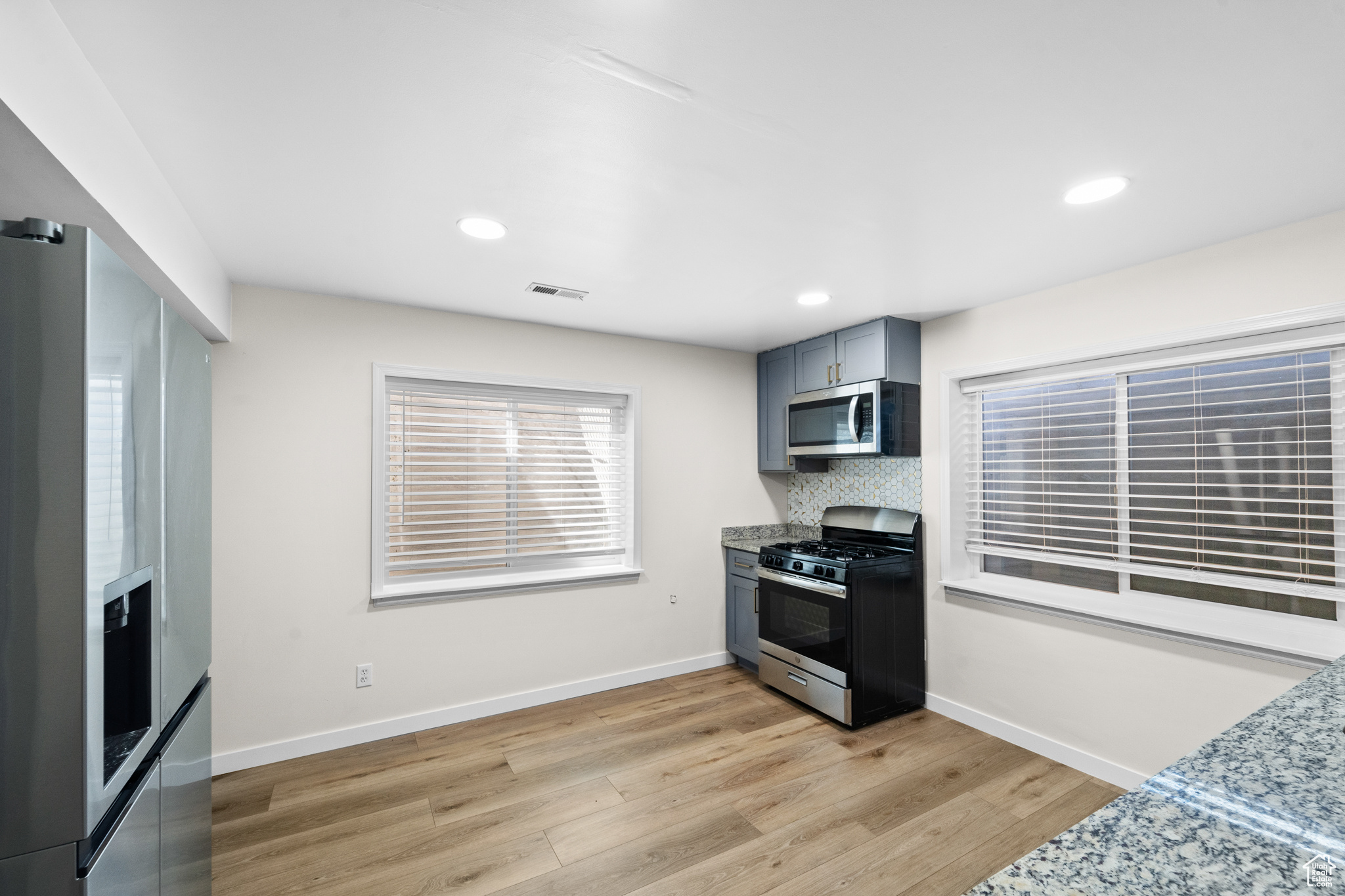 VISTA VIEW - Residential