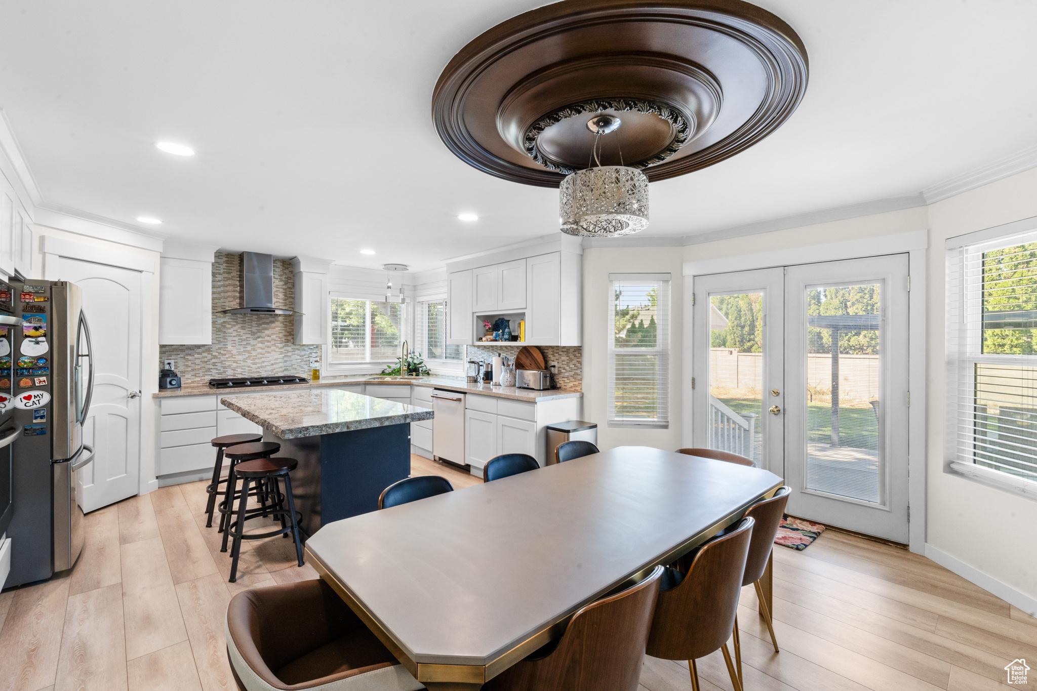 VISTA VIEW - Residential