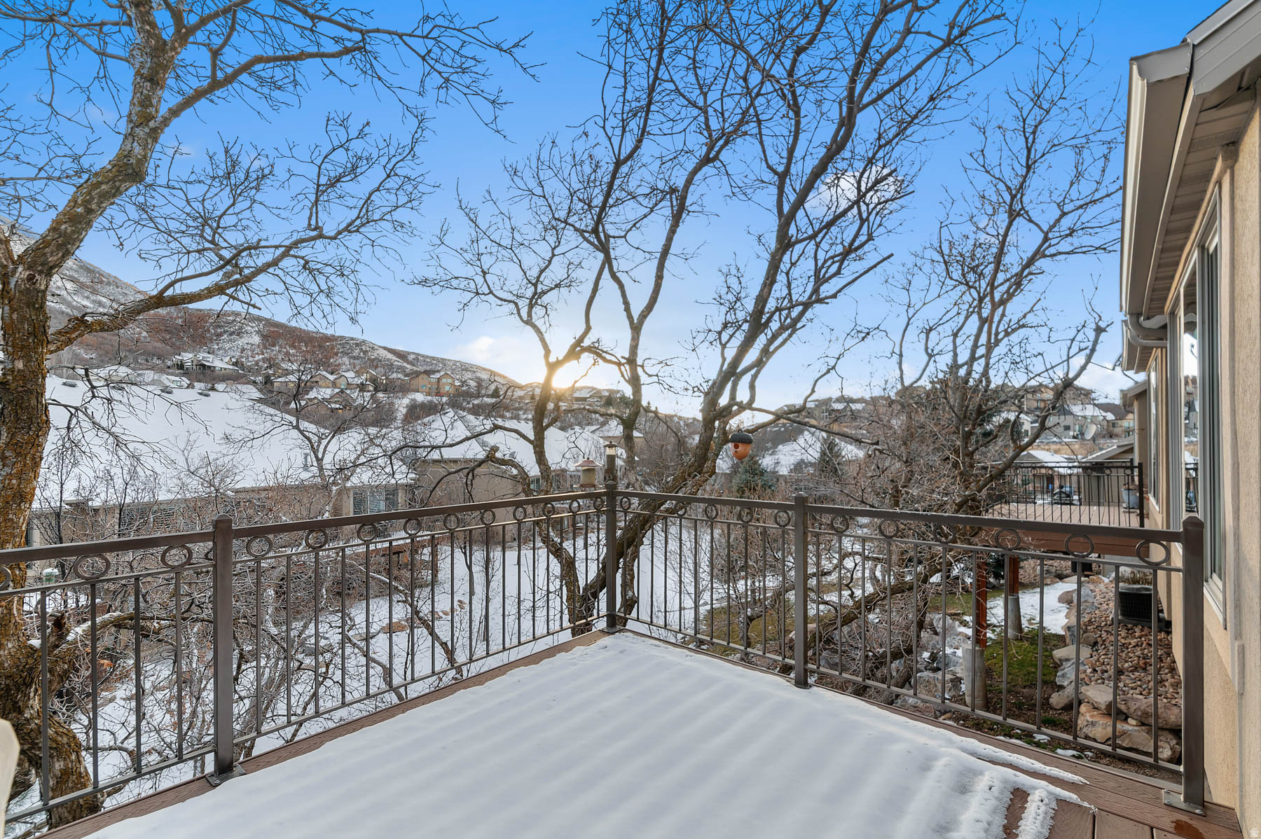 THE COVE AT LITTLE VALLEY - Residential