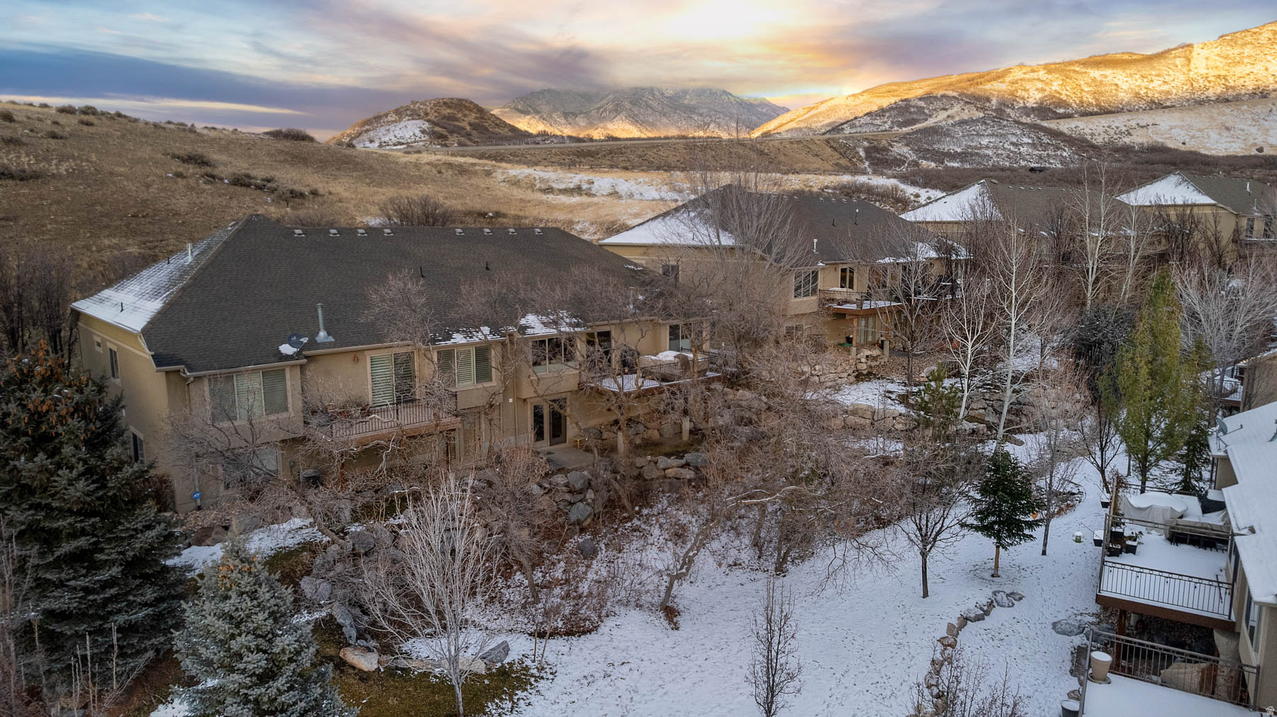 THE COVE AT LITTLE VALLEY - Residential