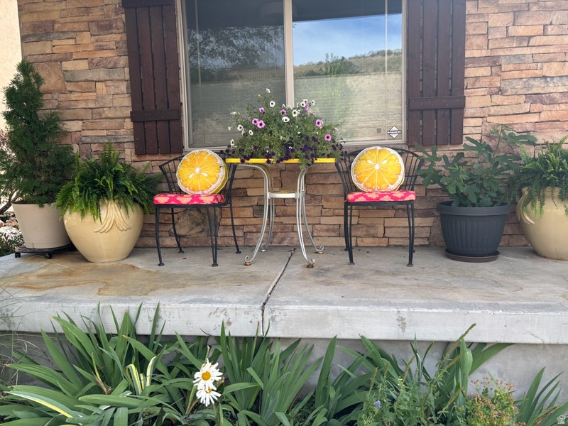 THE COVE AT LITTLE VALLEY - Residential