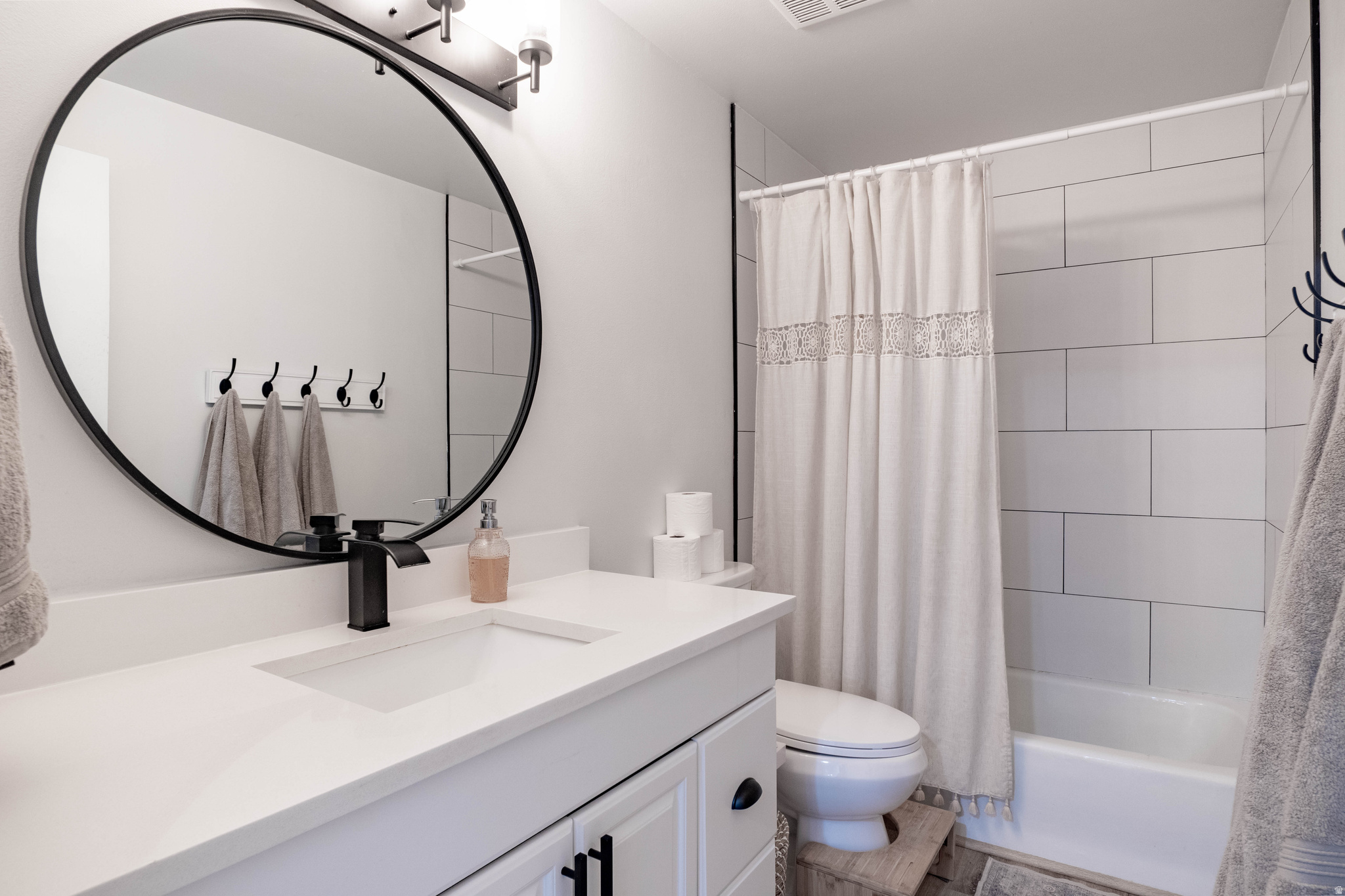 GLENWOOD ESTATES - Residential