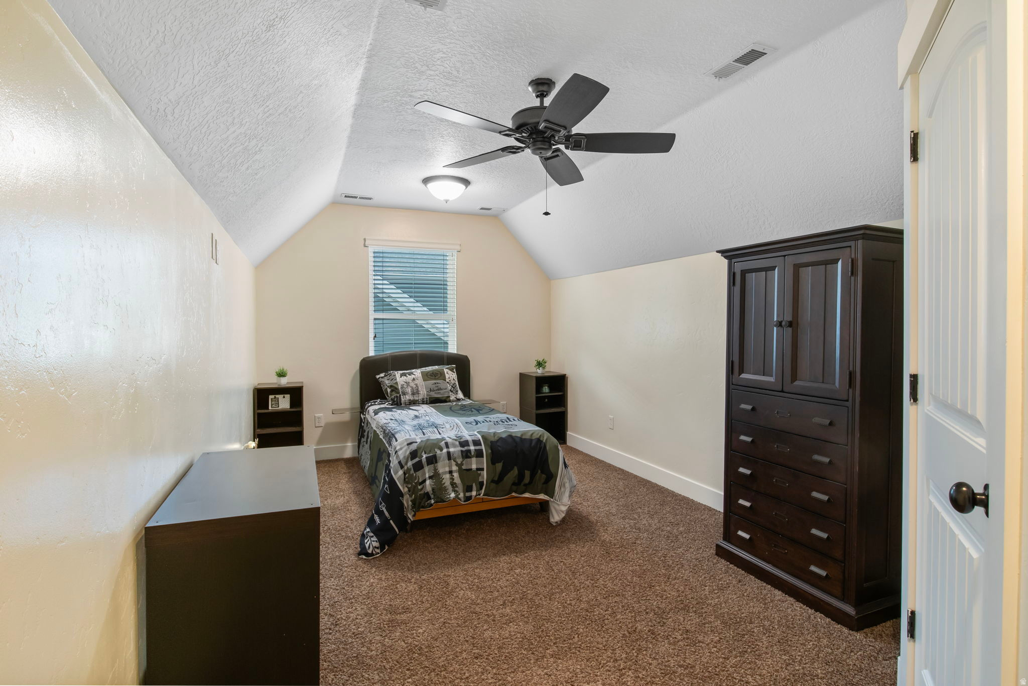 DAYBREAK - Residential