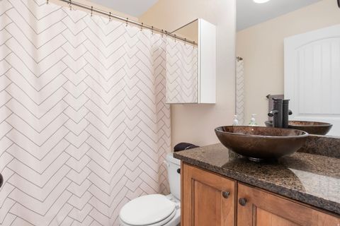 Tiny photo for 10426 S MILLERTON DR S, South Jordan, UT 84009 (MLS # 2124825)