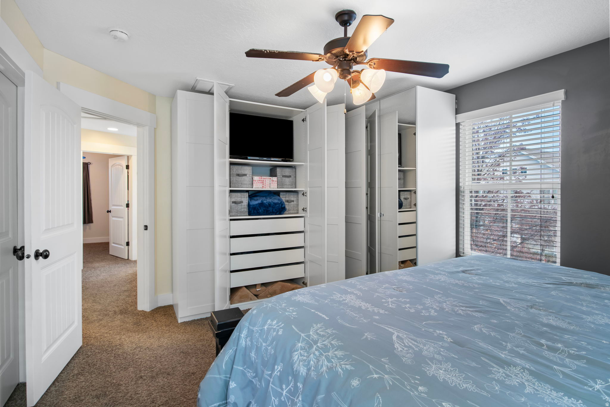 DAYBREAK - Residential