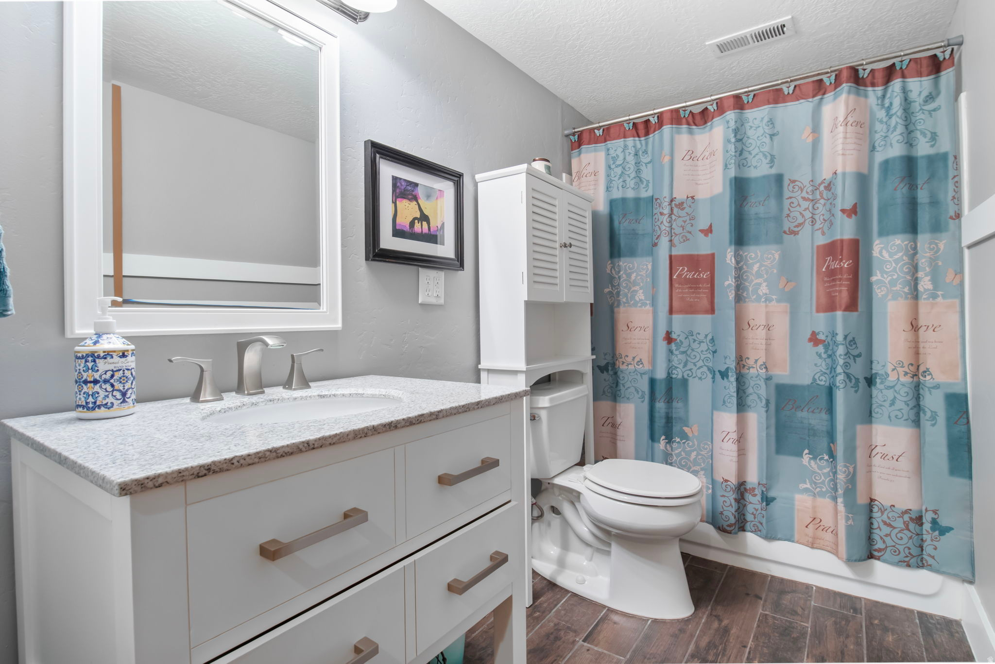 DAYBREAK - Residential