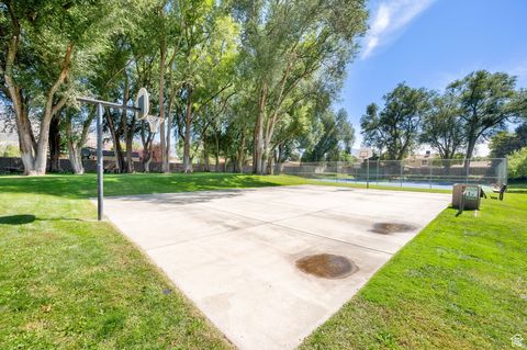 Tiny photo for 1639 E ST JAMES PL S, Holladay, UT 84121 (MLS # 2113691)