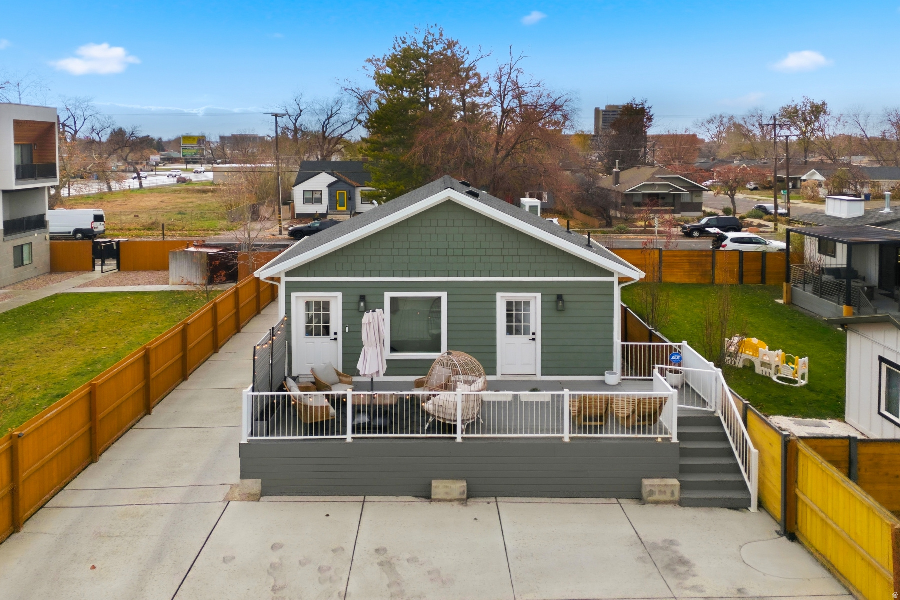 EAST WATERLOO - Residential