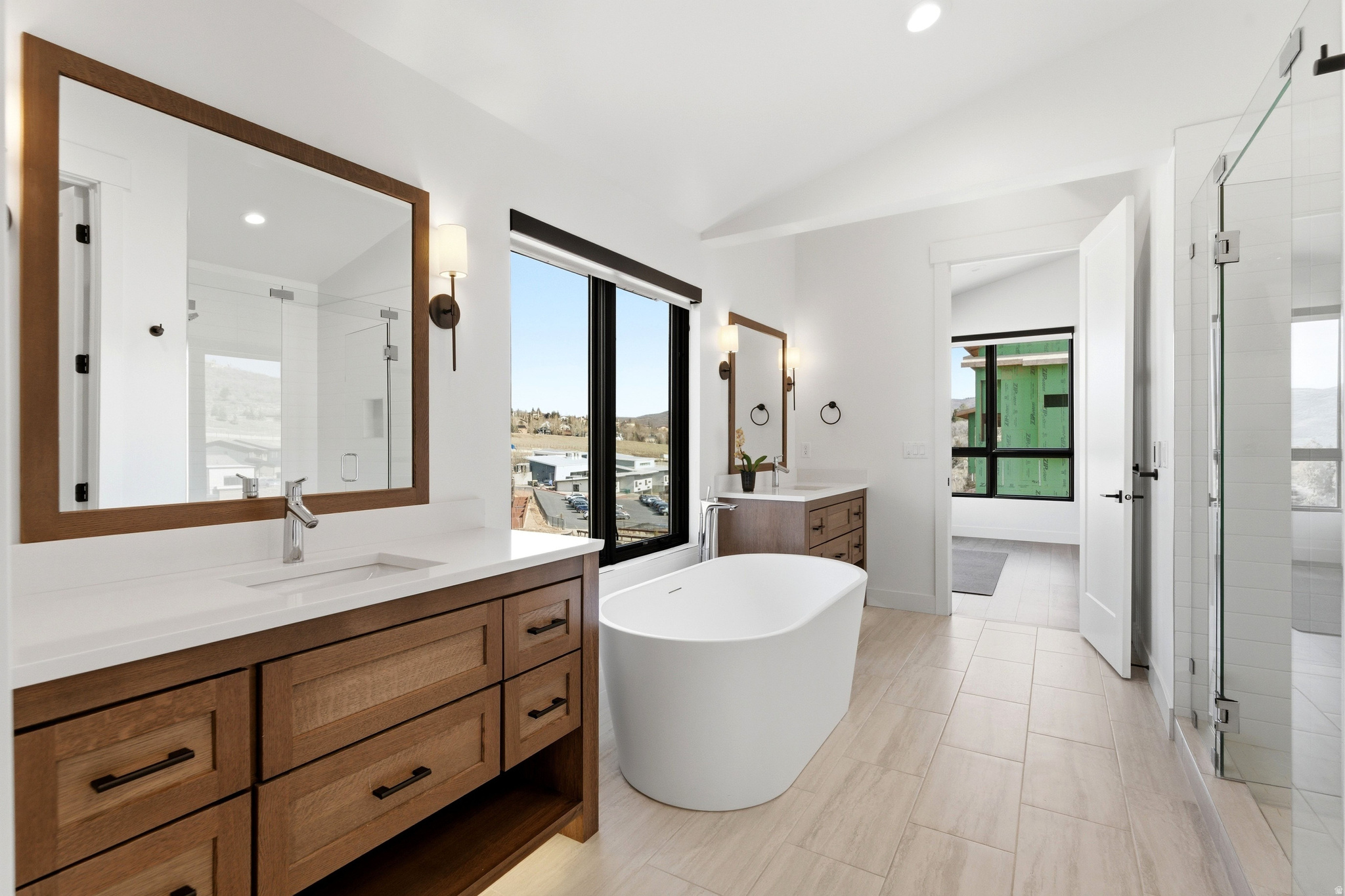 DISCOVERY RIDGE PHAS - Residential