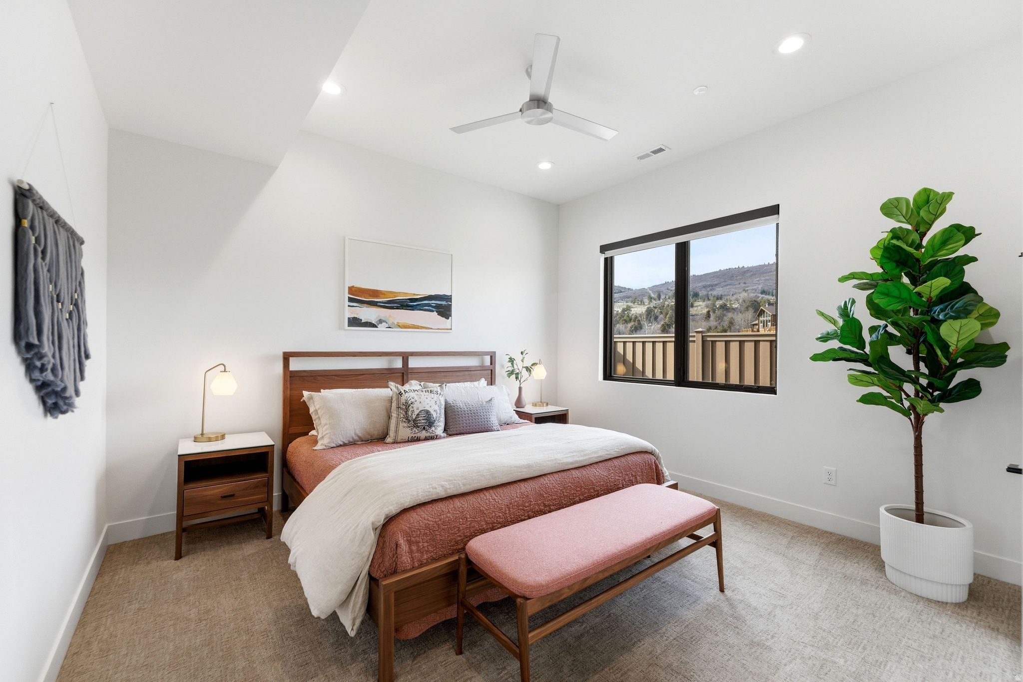 DISCOVERY RIDGE PHAS - Residential